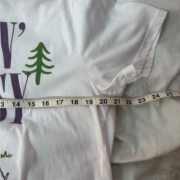 Peanuts women’s T-shirt sizeL short sleeve “Takin’ It Easy” “One Step at a Time” - Picture 6 of 6